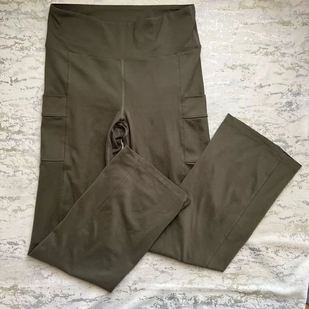 Eddie Bauer Green Cargo Style Leggings - Picture 1 of 11